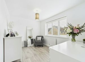 Bedroom- click for photo gallery